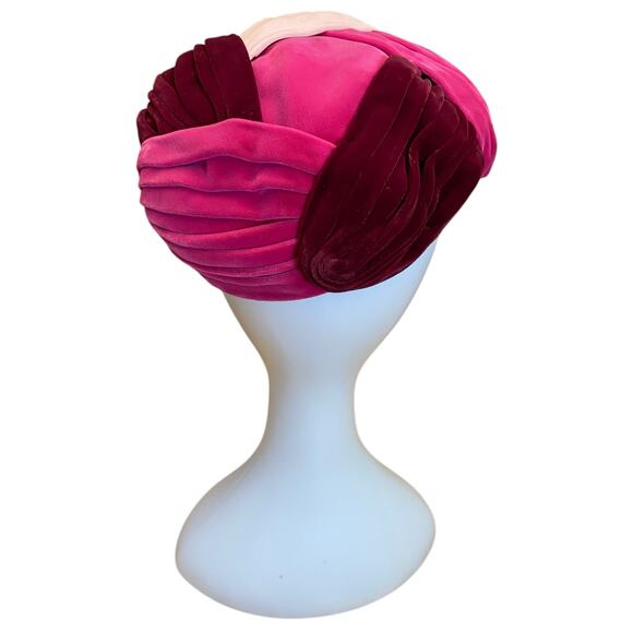 Vintage 1950s Flo-Dénis Velvet Hat Fuchsia Burgundy Tilt Hat